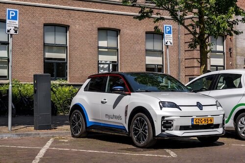 19 utrecht wordt eerste europese stad met een vehicle to grid v2g deelautoservice 500pix
